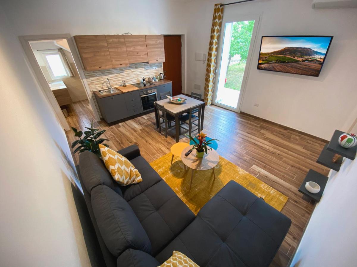 Alessandra'S Apartment Сассари Экстерьер фото