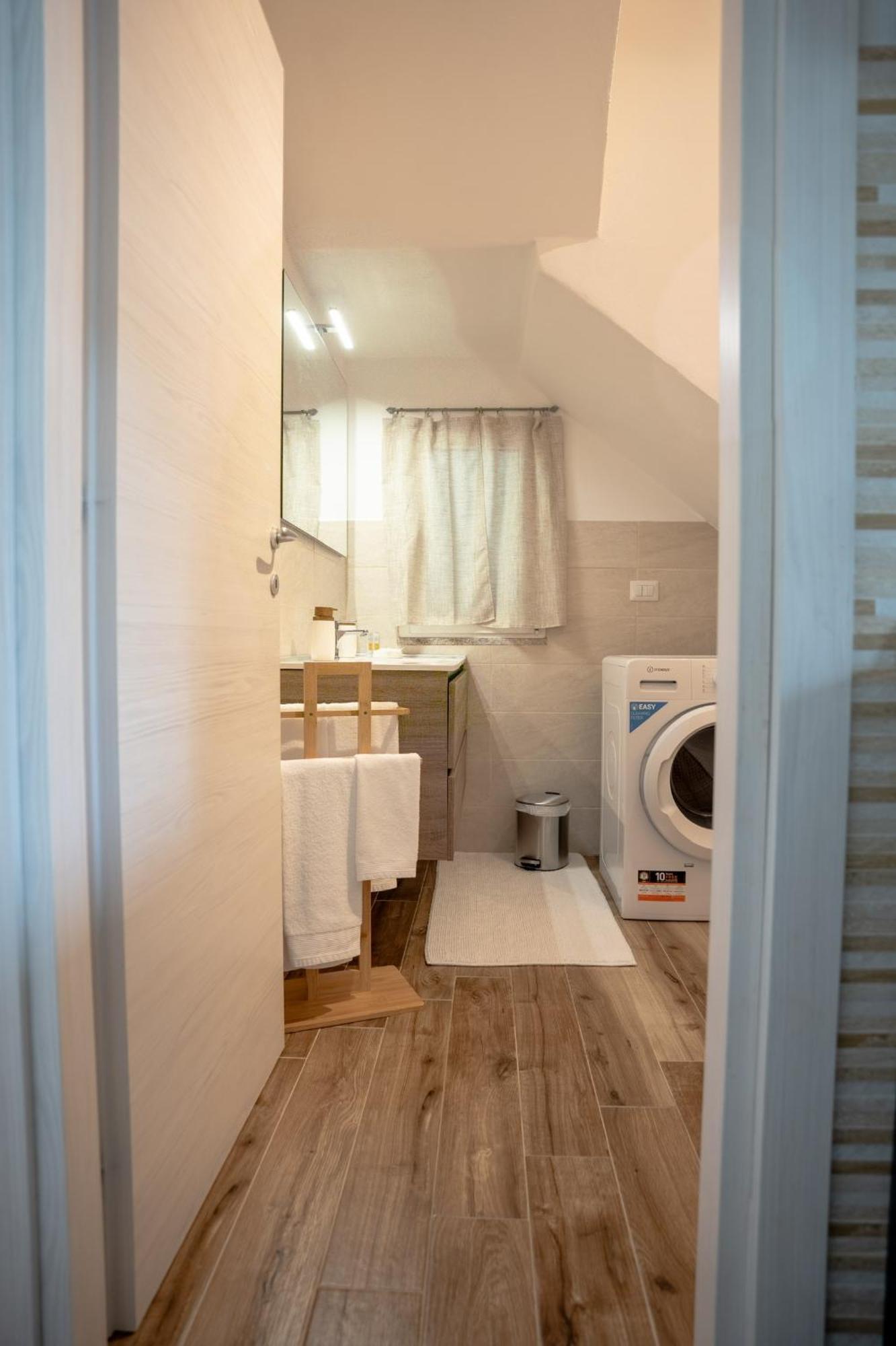 Alessandra'S Apartment Сассари Экстерьер фото
